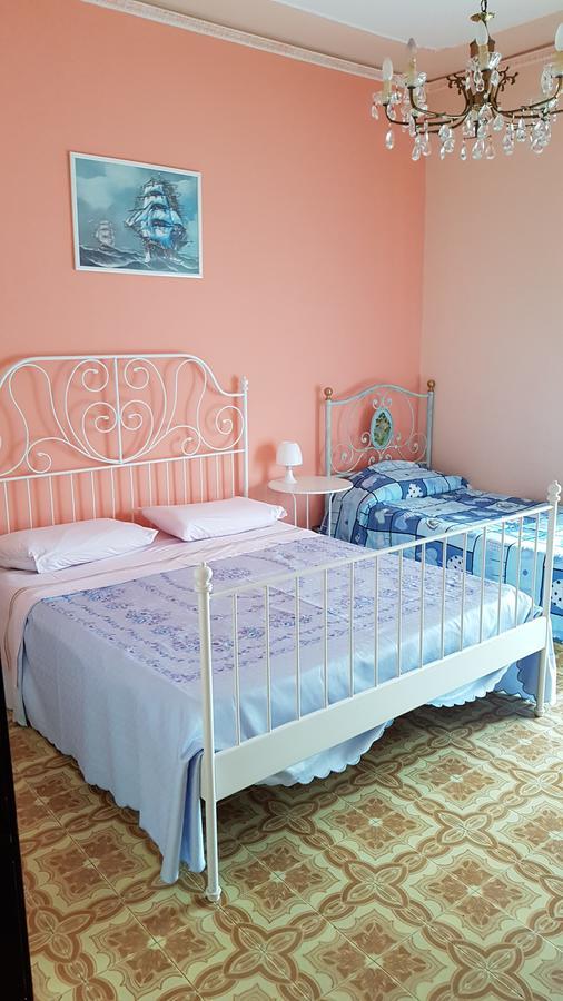 Stella Marina Bed and Breakfast Giardini Naxos Exteriör bild