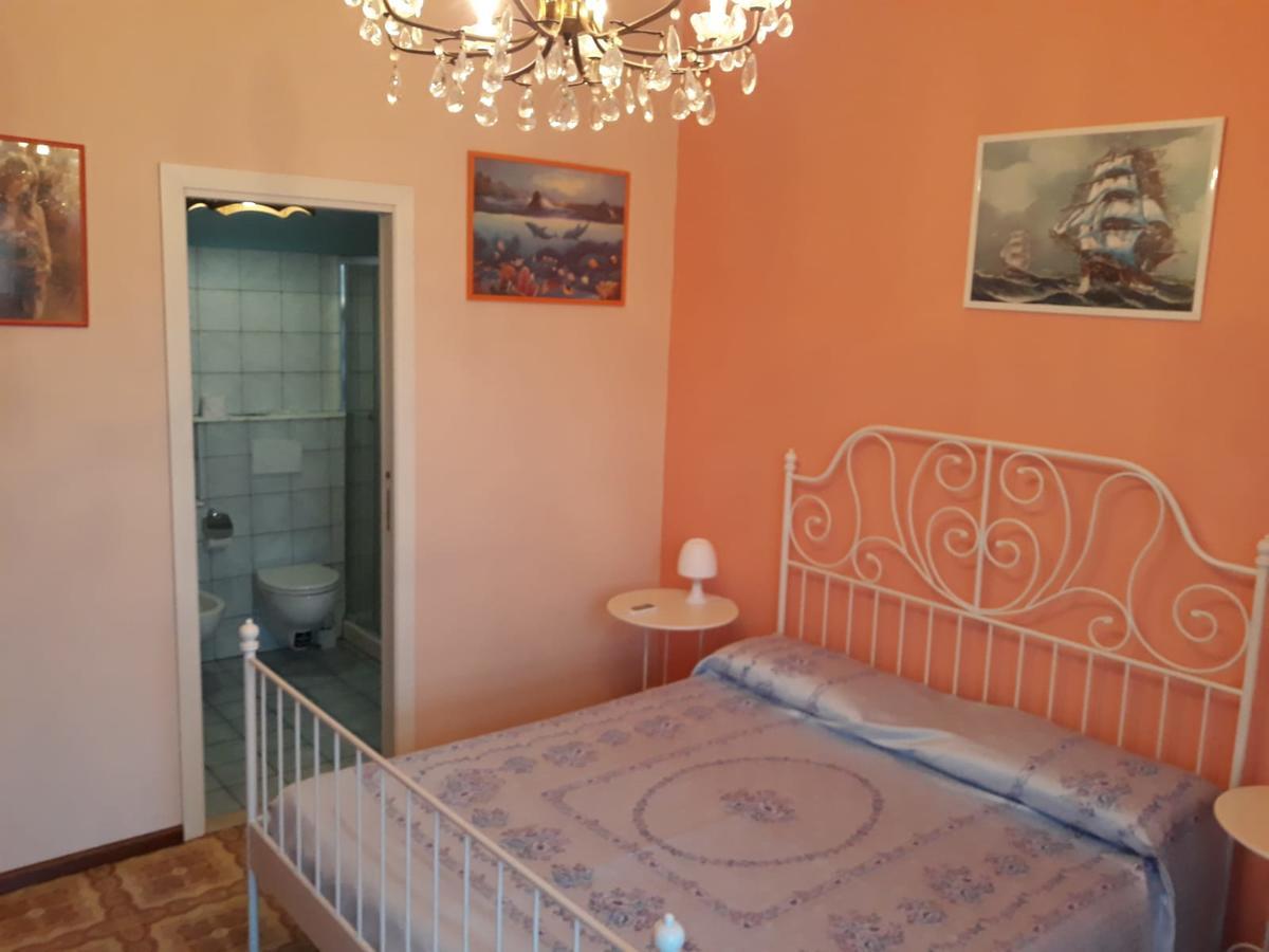 Stella Marina Bed and Breakfast Giardini Naxos Exteriör bild